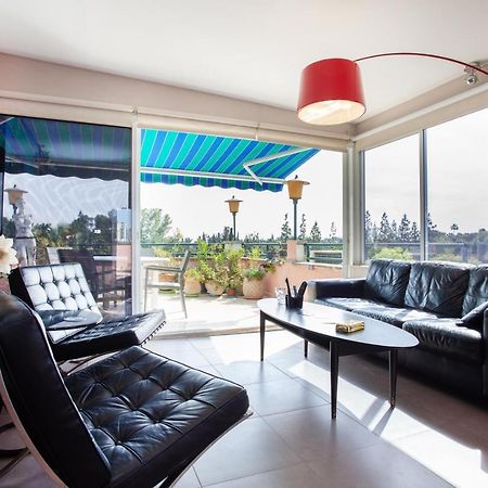 Chrysler Residence Ganne Tiqwa 外观 照片